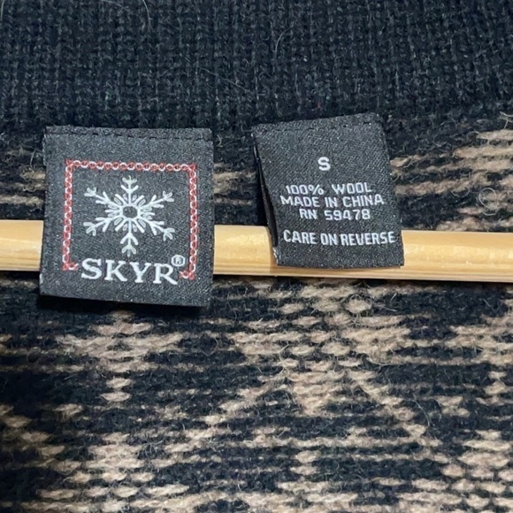 VINTAGE 100% WOOL Skyr Textile Pattern Jacket - Picture 9 of 12